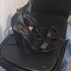 Very sexy black heel